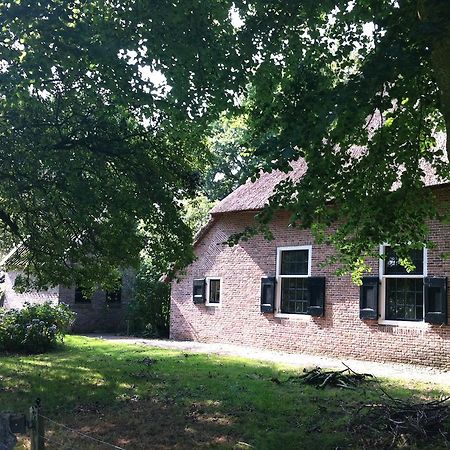Aan De Dwarsweg Hotel Uffelte Eksteriør billede